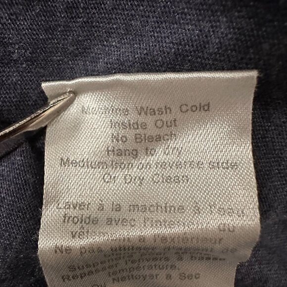 Aritzia TNA Long T-Shirt Womens Size XXS V-Neck Short Sleeve Top - Picture 7 of 7